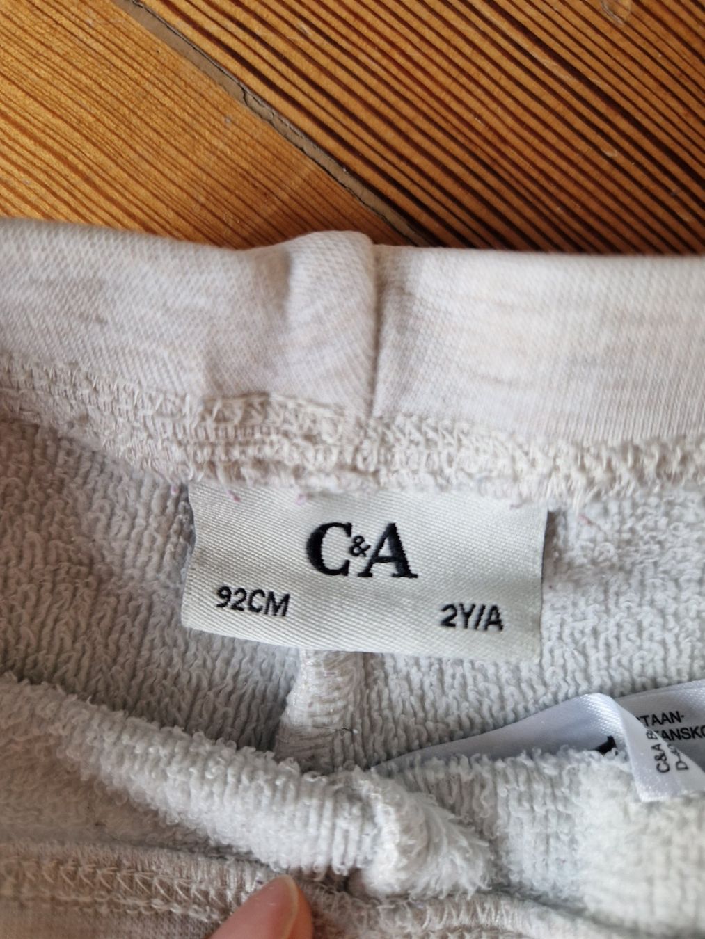 C&A Pantaloni: Adorable pantalon lapin C&A, 92 cm – Usato da Bern venduto da MaurineBeauregard 1