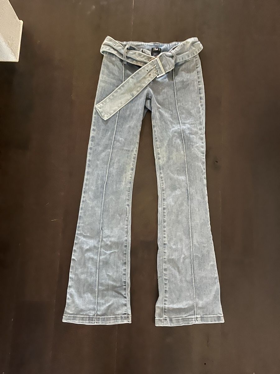 Jeans: Flared Y2k Jeans mit Gürtel – Neuf (Voir description) à Unterentfelden par ame_tf2n 2