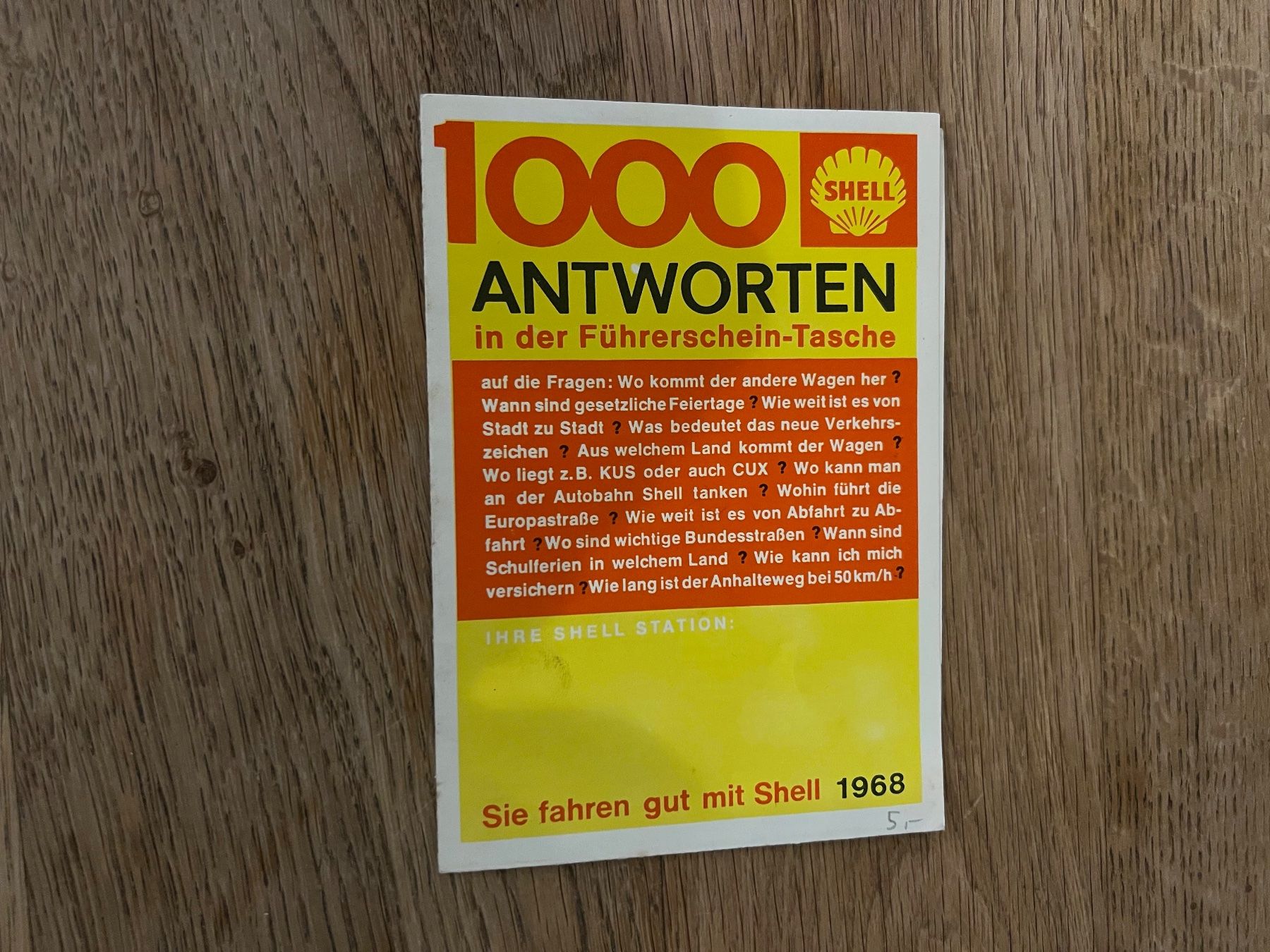 Cartine & Atlanti: Shell Strassenkarte & 1000 Antworten 1968 – Usato da Hermetschwil-Staffeln venduto da militaria-schweiz