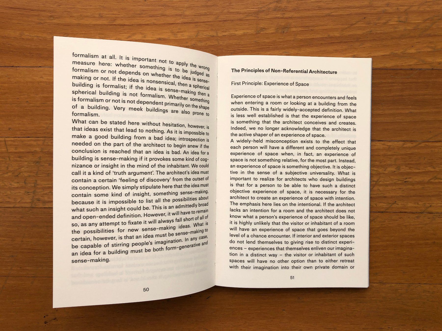 Libri: Architektur Buch: V. OLGIATI - Non-Referential Architecture – Usato da Lugano venduto da gio.yo 4