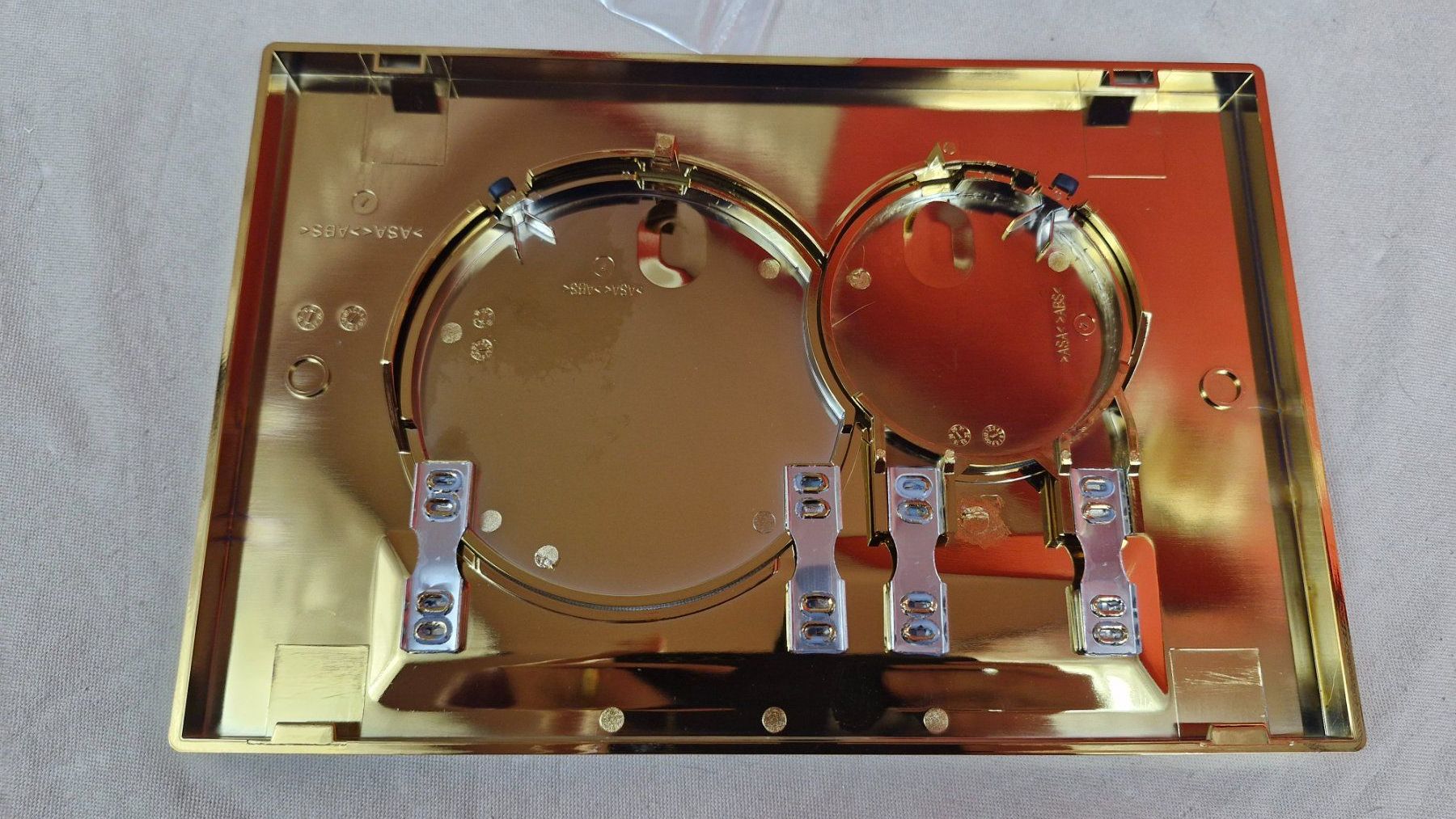 WC: Betätigungsplatte passend zu Geberit Sigma01 gold – Nuovo e nell'imballaggio originale da Dorf venduto da Zur-Lingg 4