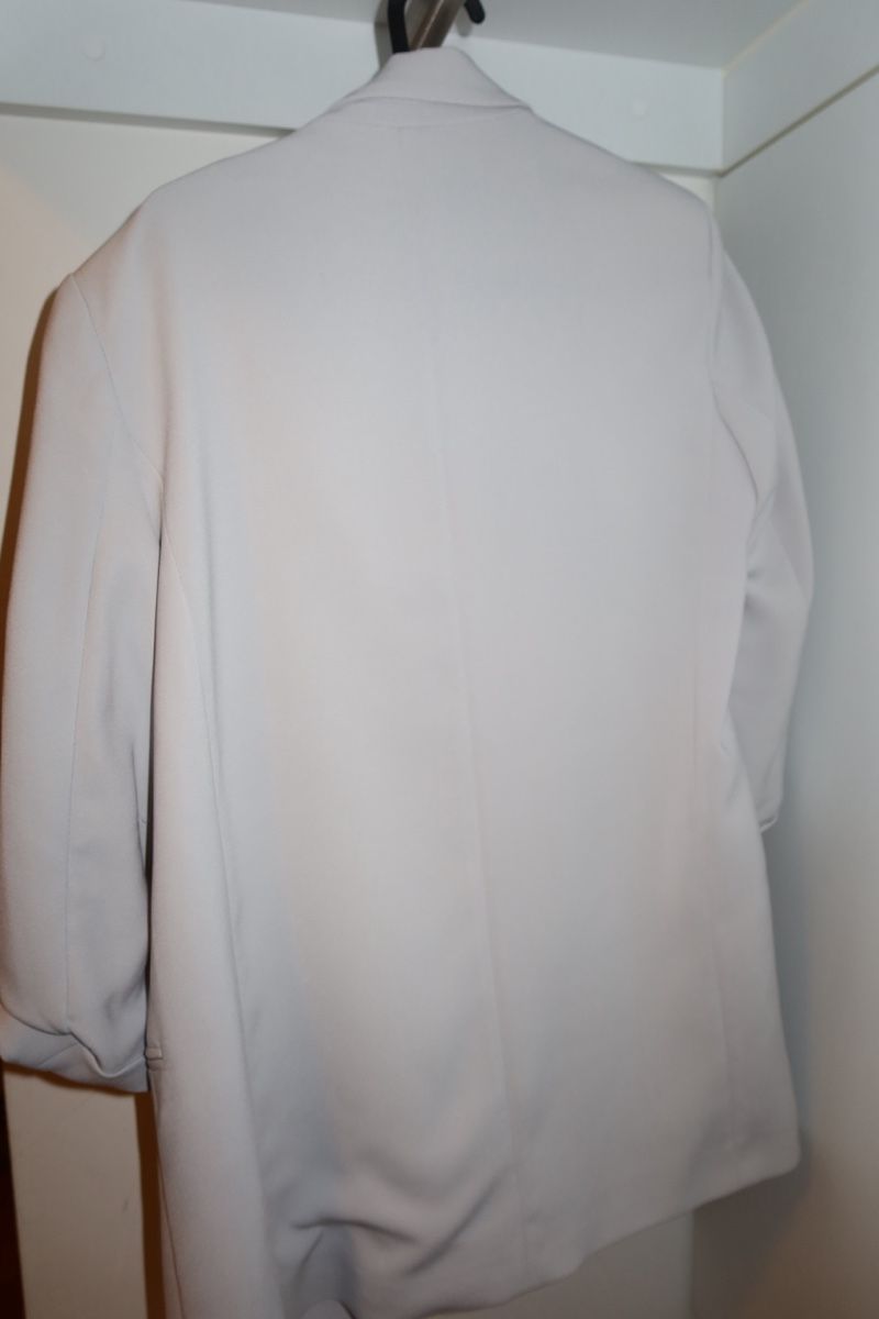 Zara Vestes: Blazer Zara Basic Hellblau, Grösse M guter Zustand – D'occasion à St. Gallen par liv_75vz 1