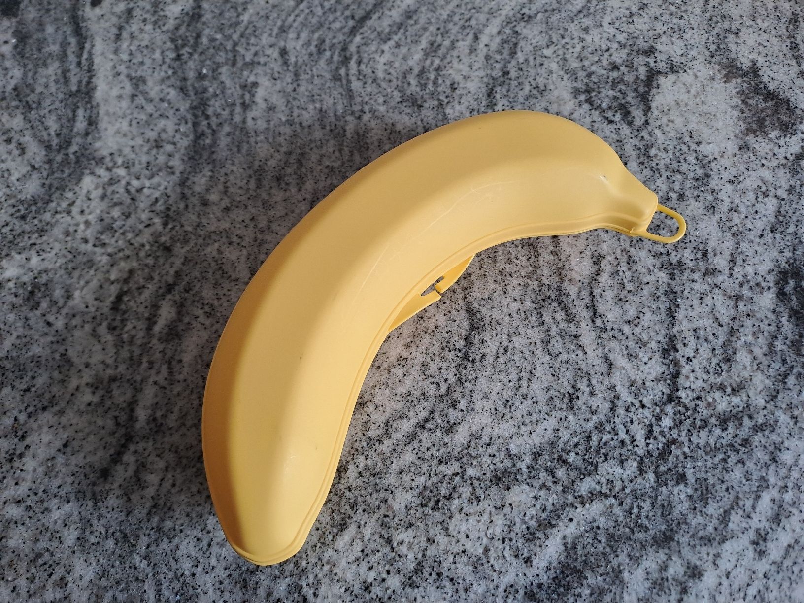 Behälter & Ähnliches: Bananenbox gelb – Gebraucht aus Rickenbach LU von bishiida