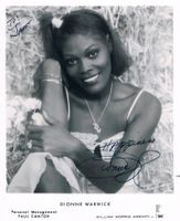 Dionne Warwick 1940- Autogramm signiert Foto 20x25cm
