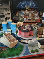 HOTEL von MB Brettspiel 1986 # top zustand # mit Laternen #