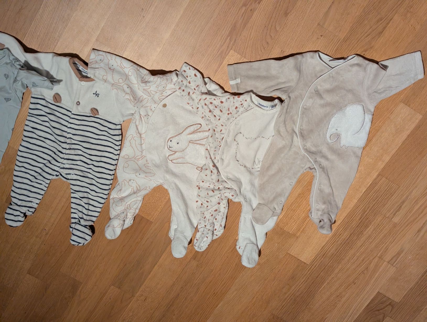 Pyjamas & Ähnliches: Strampler Set mit Füssen Gr. 56 – Gebraucht aus Abtwil SG von toxicterror