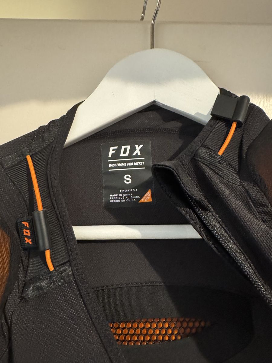 Fox Lotti di vestiti: Motocrossausrüstung Grösse S – Usato da Endingen venduto da Zolli73 1