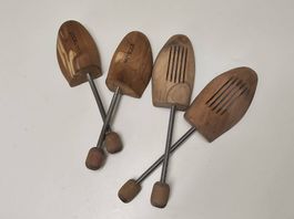 2 Paar - Schuhspanner aus Holz