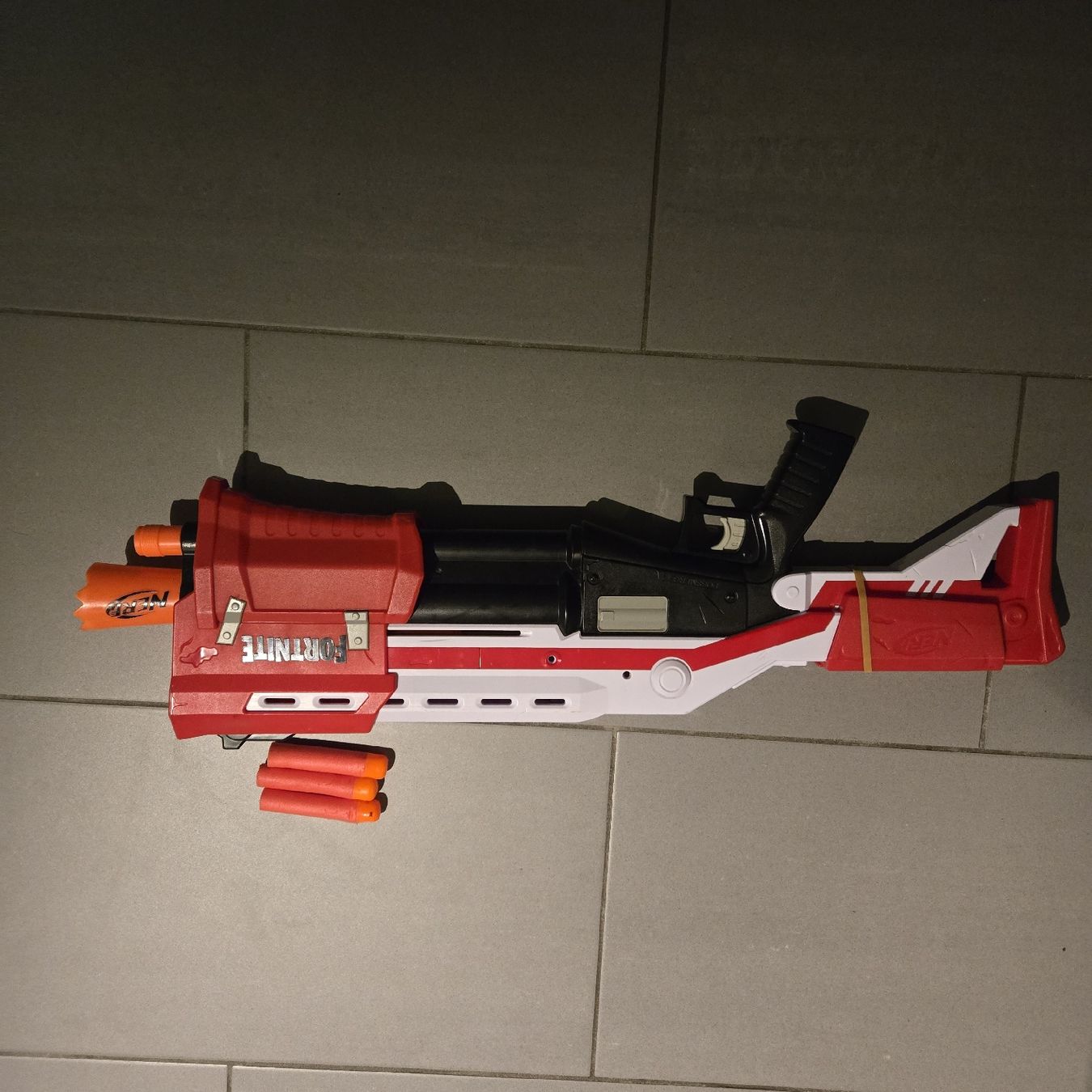 Nerf Spielzeuge: Nerf Blaster Set 4 Modelle mit Darts gebrauchter Zustand – Gebraucht aus GÜMLIGEN von DJ-Jana 2