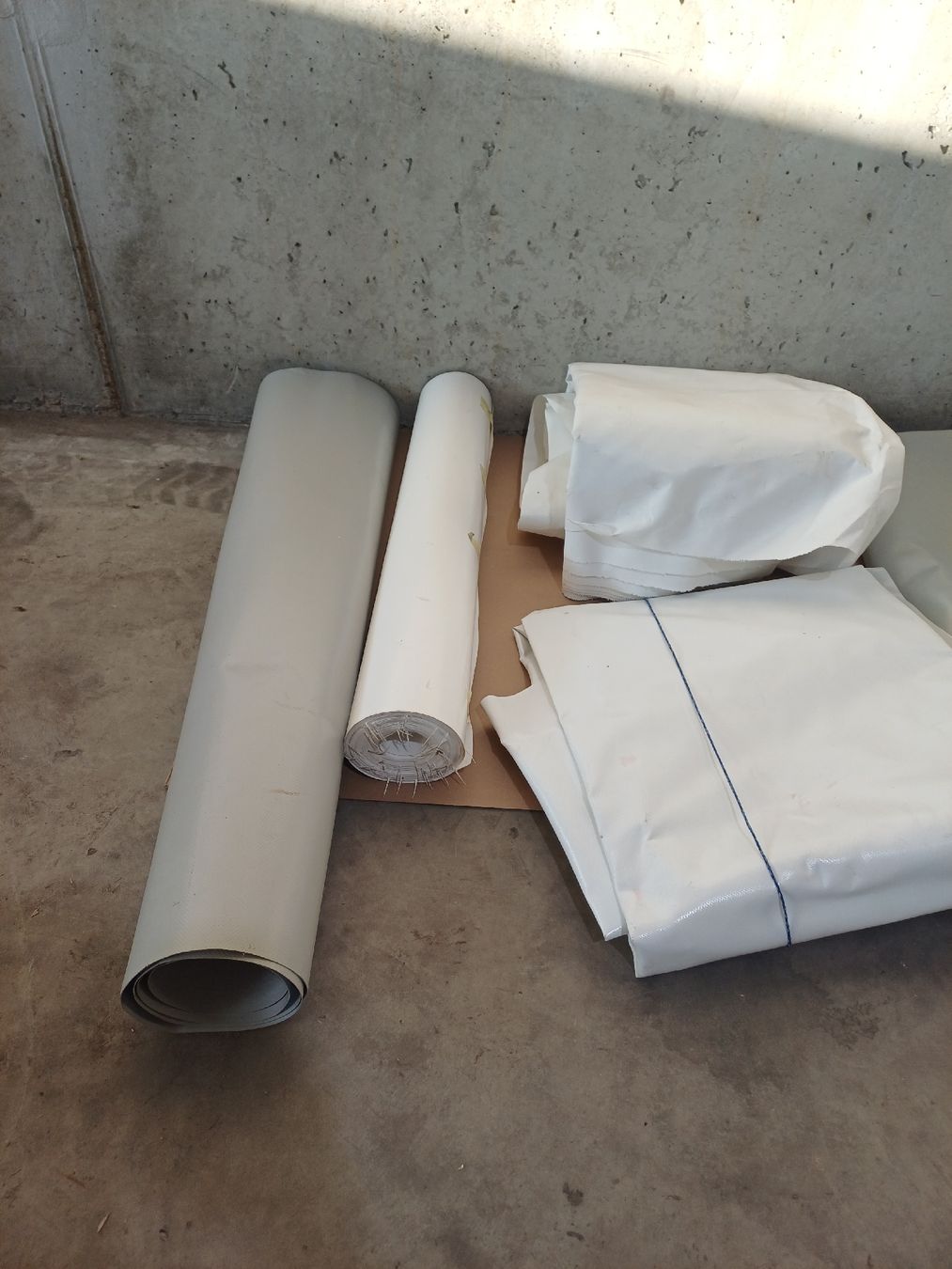 Altro: Vorzelt und Abdeckplanen Reparatur Material – Usato da Langnau b. Reiden venduto da R.port96 3