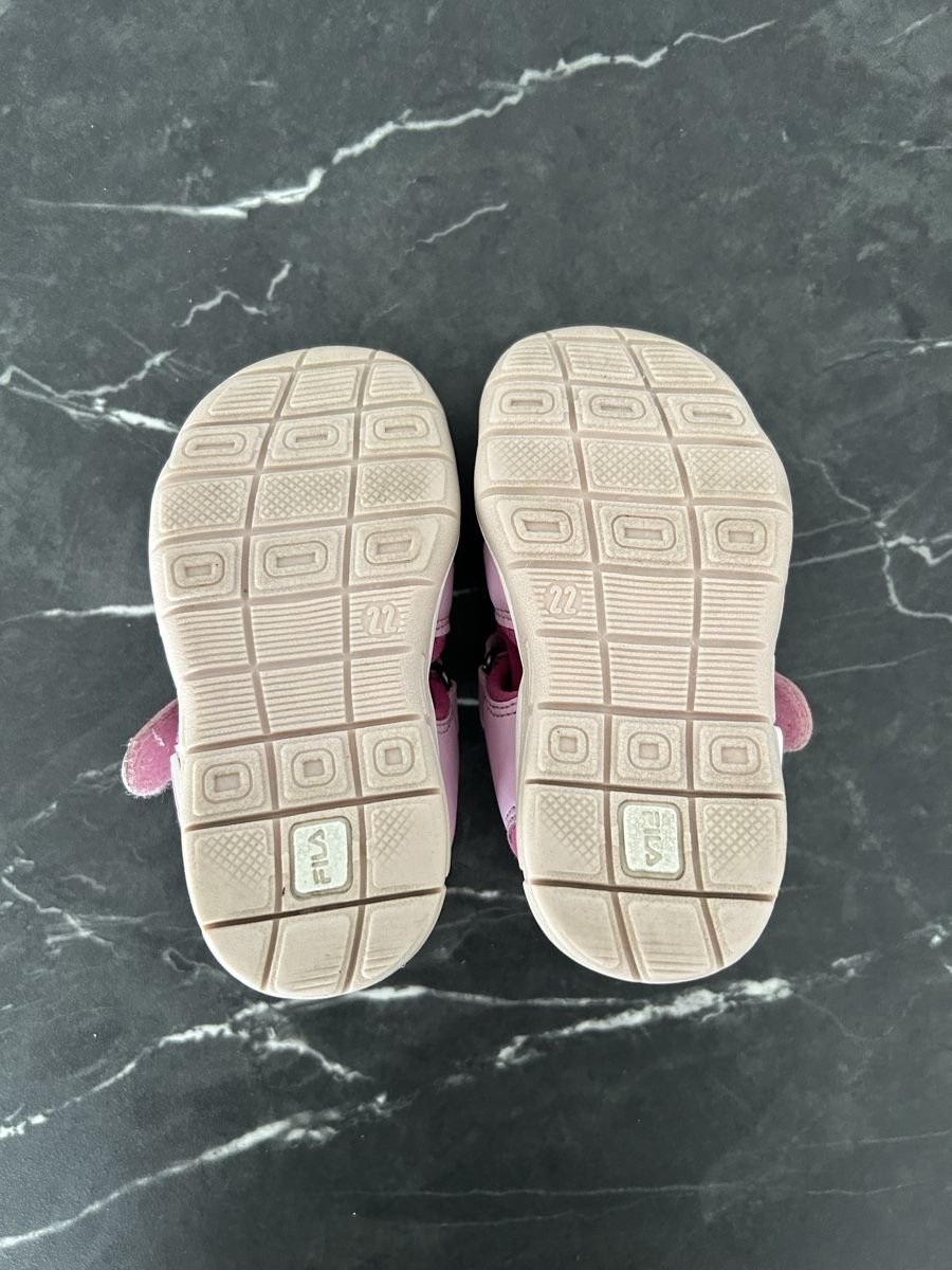 Fila Scarpe per ragazze: Fila Sandalen pink Grösse 22 – Usato da Horriwil venduto da Mel4553 2