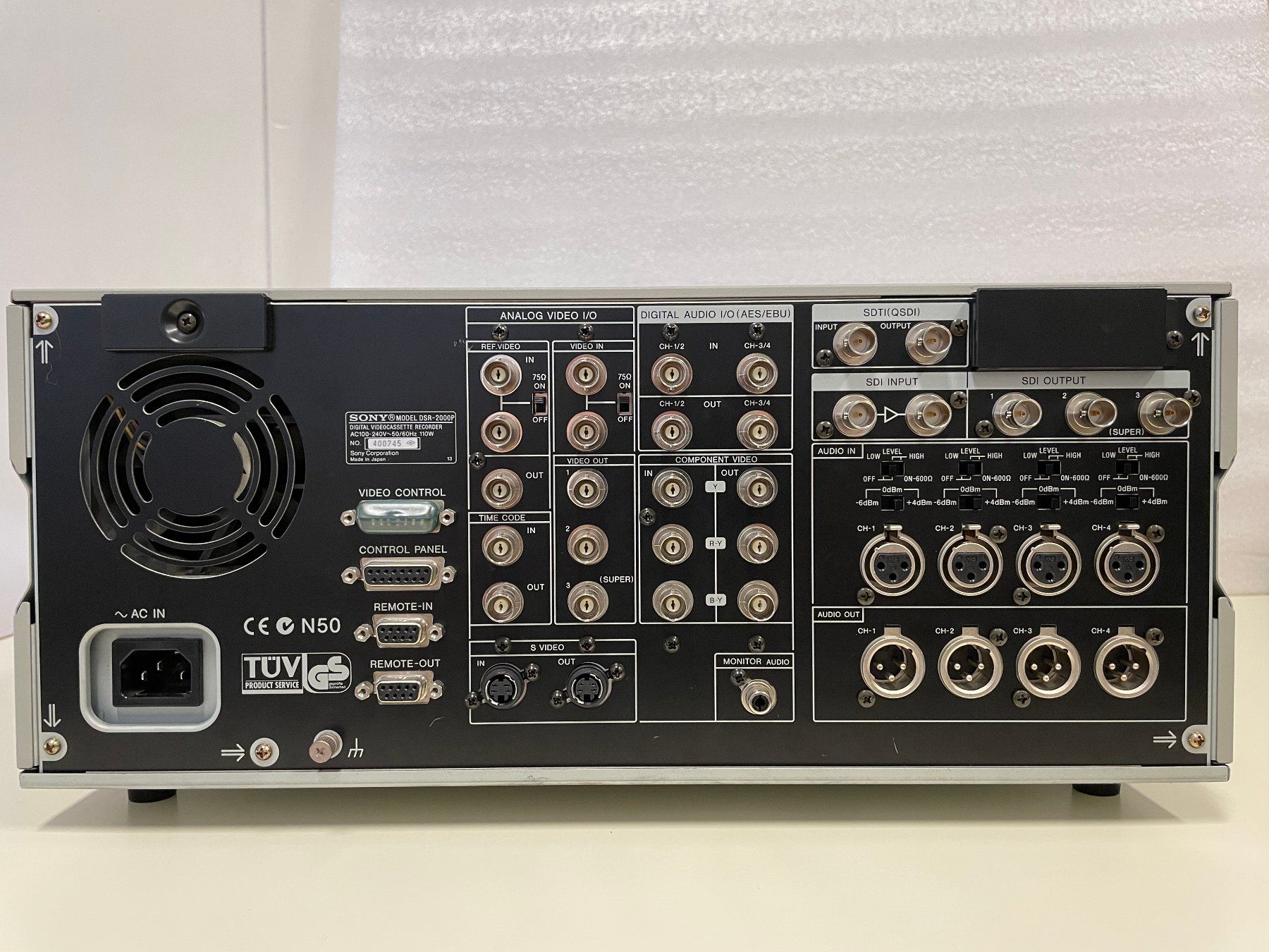 Sony Aufnahmegeräte: Sony DSR-2000P DVCam Studiorecorder – Gebraucht aus Glarus von Guncra 1