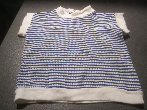Camicie, Top & T-shirt: T-Shirt ca. Grösse 62, weiss/blau gestr – Usato da Zürich venduto da Motzkuh