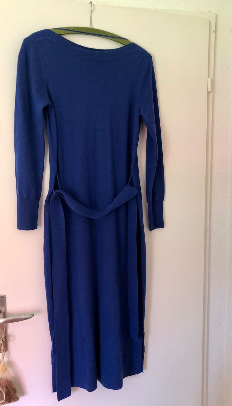Hobbs Vestiti: Hobbs London blaues Strickkleid – Usato da Egg b. Zürich venduto da Nyborg_33