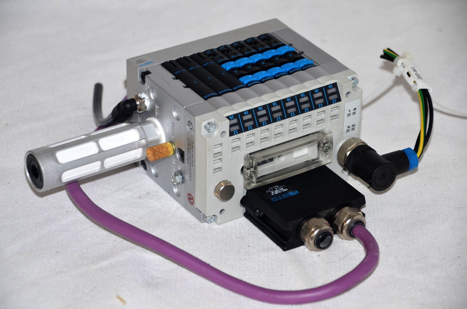 Elektronikbauteile: Festo elektrische Schnittstelle Ventilinsel Interface î – Gebraucht aus Collonges von arashee 2
