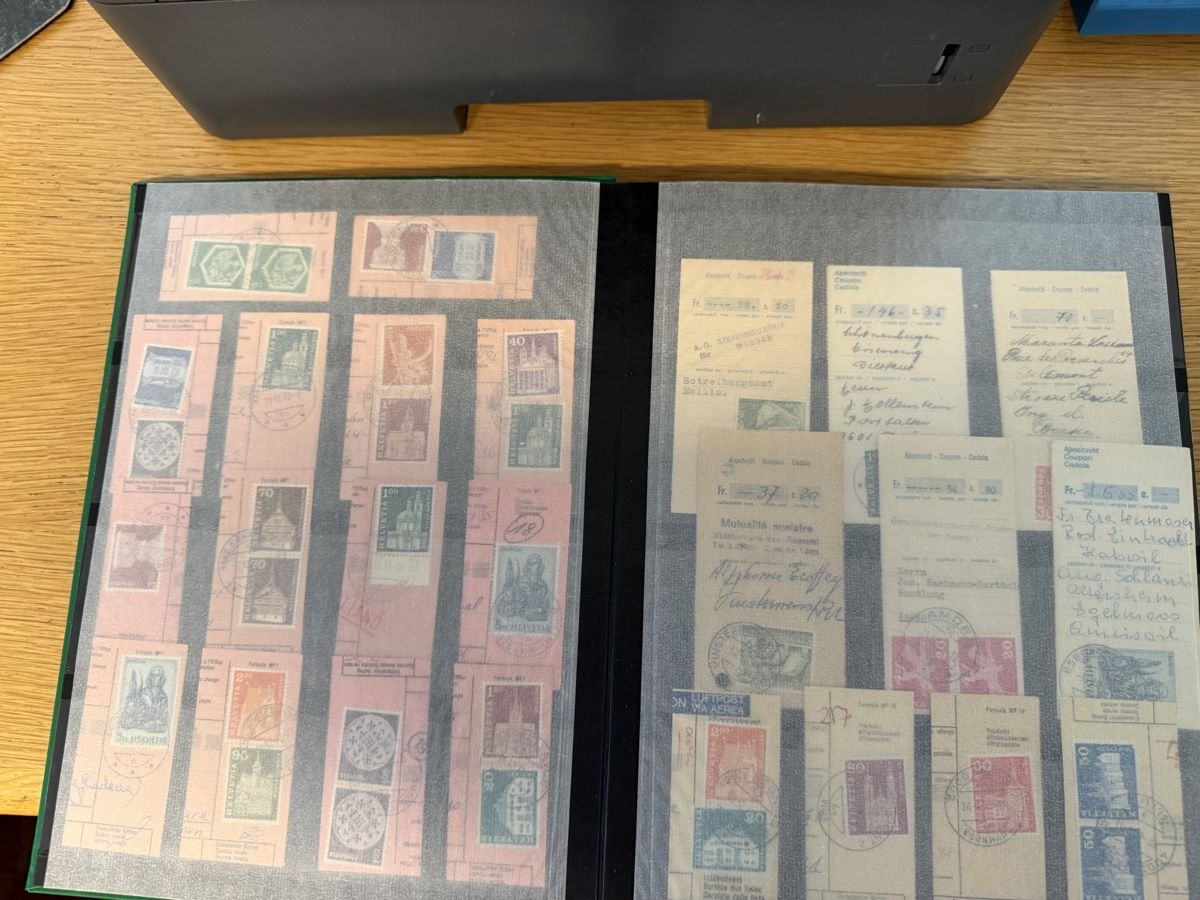 Tous les timbres: Album mit Postabschnitten Schweiz – D'occasion à Murgenthal par Tina_4055 2