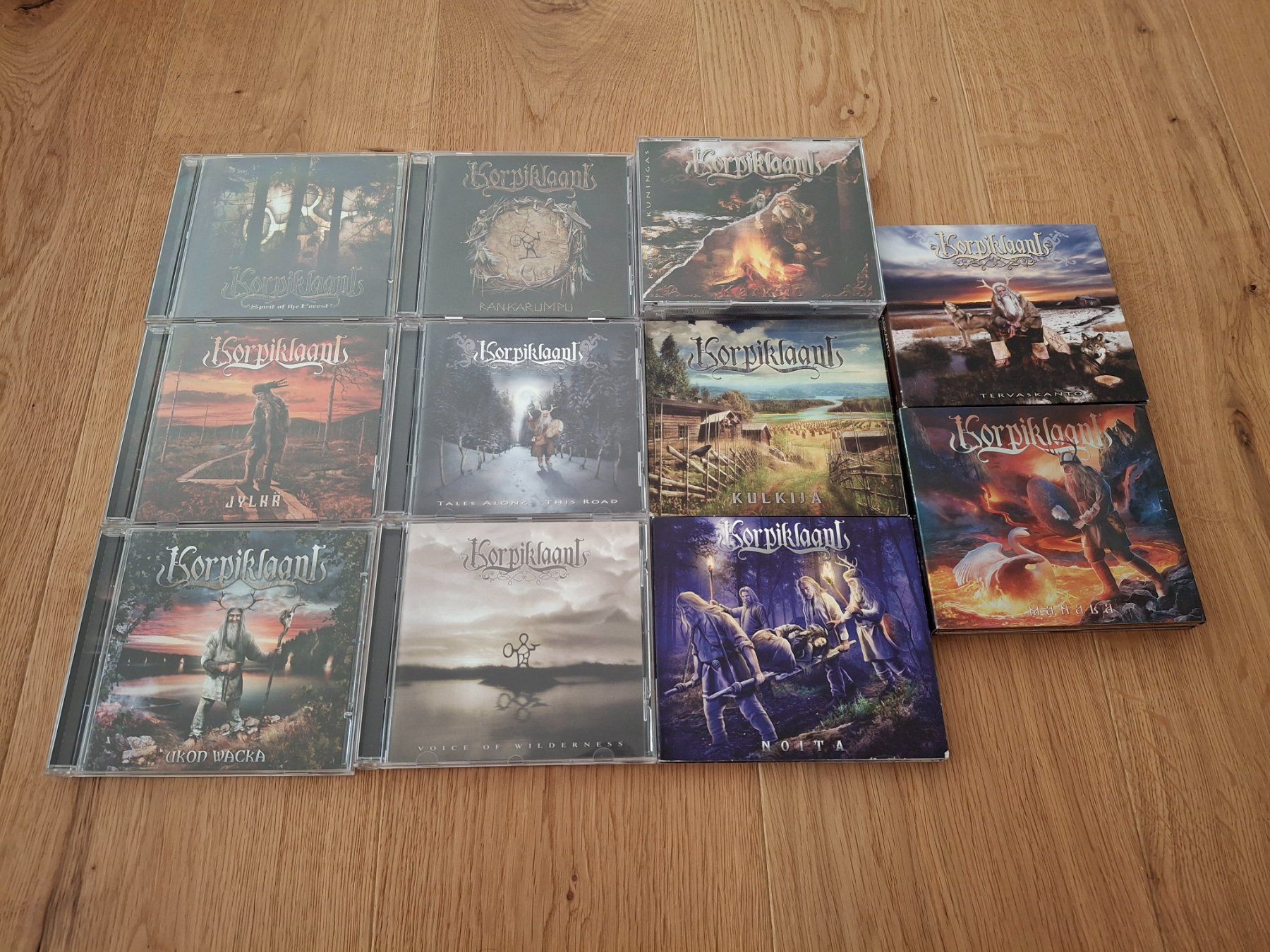 CD: Korpiklaani - CD Sammlung - 11 CDs – Usato da Hindelbank venduto da Louelle