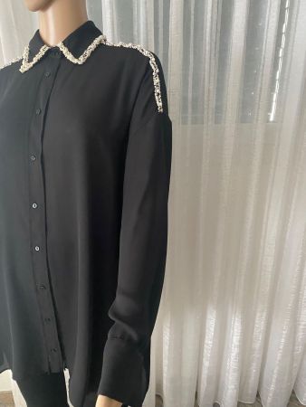 Perfekter Auftritt - ZARA Bluse mit Perlen, schwarz, M