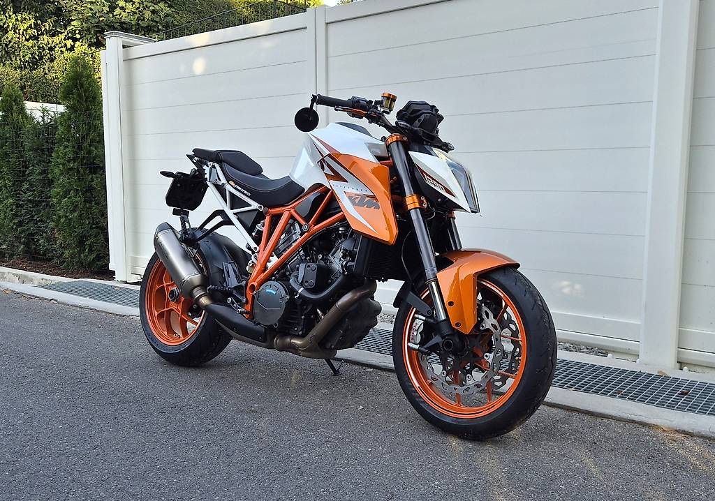 KTM Strada: KTM Super Duke R Special Edition – Usato da Vésenaz venduto da mar_xpz7