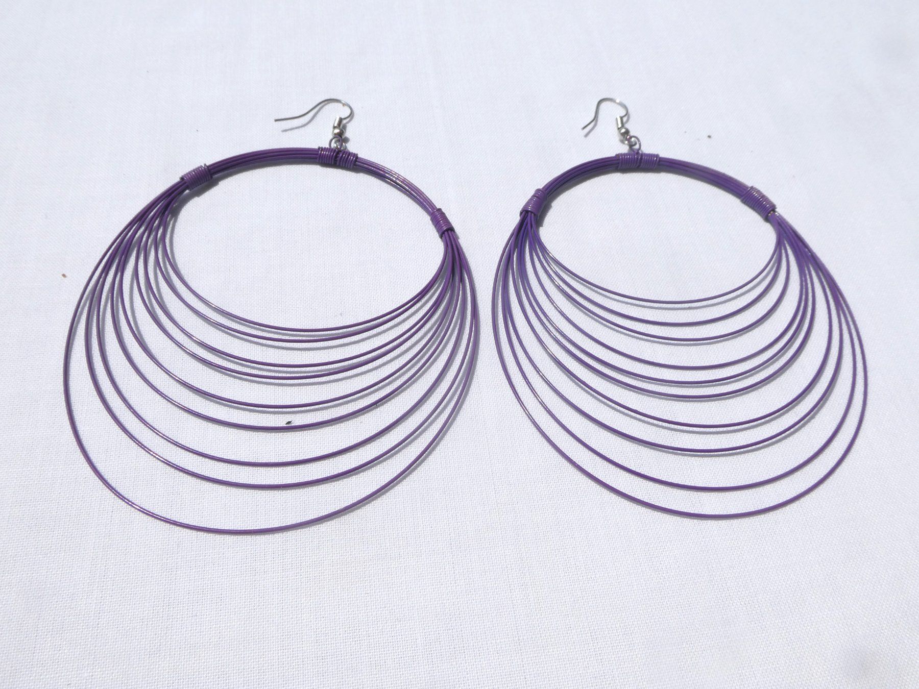 Boucles d'oreille: Sehr grosse Ohrhänger, Modeschmuck / neuwertig – Neuf (Voir description) à Gattikon par kaandooh