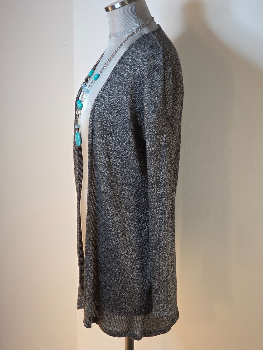 H&M Giacche: S 34 36  H&M Divided Strickjacke Cardigan grau meliert – Nuovo (secondo la descrizione) da Dürnten venduto da Bachtelsurfer 2