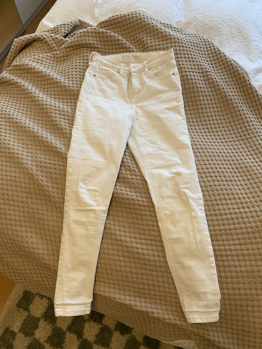 Jeans: Weisse Jeans Gr. S – Usato da Zürich venduto da yae56