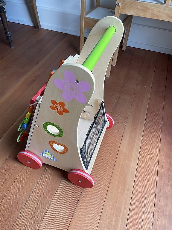 Véhicules pour enfants: Lauflernwagen aus Holz – D'occasion à Olten par Lotta_88 2