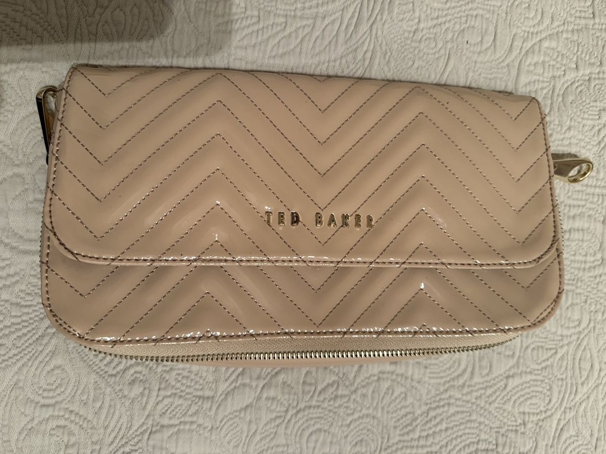 Taschen für Damen: Ted Baker Tasche – Gebraucht aus Erlenbach ZH von JBS62