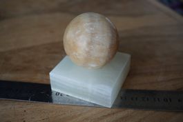 Clacit Gelb    Kugel mit Base     Räumung