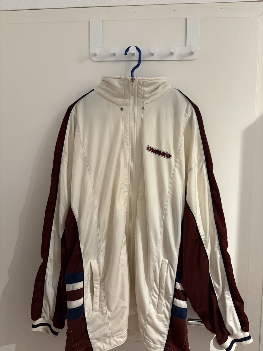 Umbro Giacche: Umbro Vintage Jacke – Usato da Möhlin venduto da Seriii