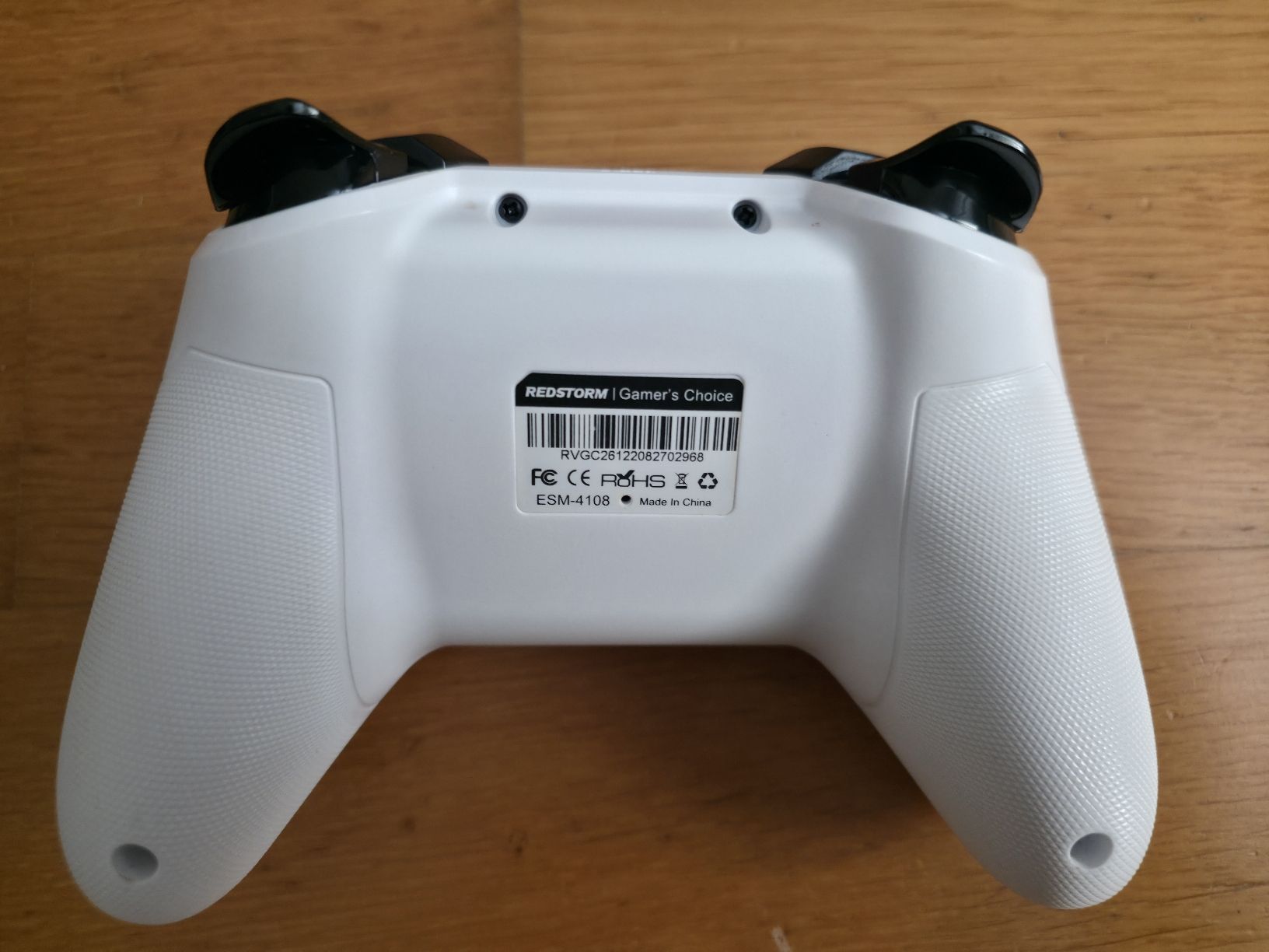 Controller: Nintendo Switch Pro Controller – Gebraucht aus Zürich von jabo22 1