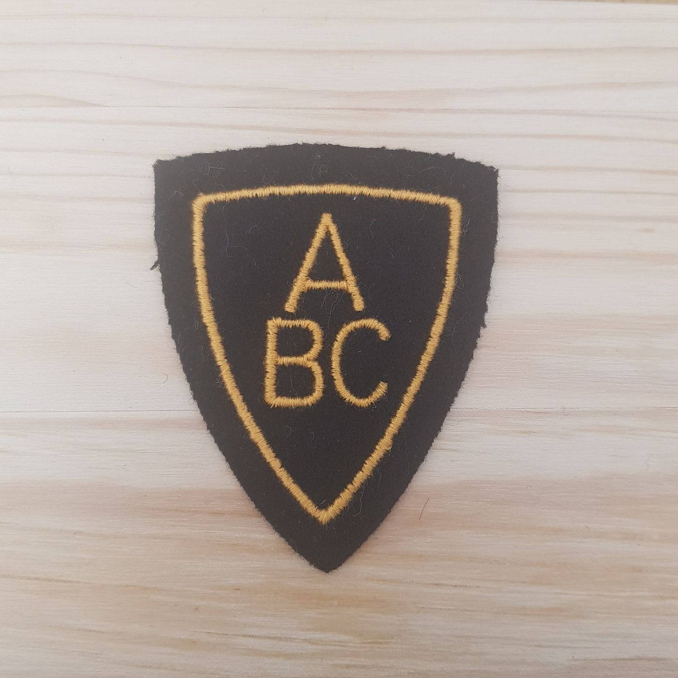 Schweizer Armee Toppe: Spezialistenabzeichen ABC-Dienst – Nuovo (secondo la descrizione) da Bern venduto da Collins2