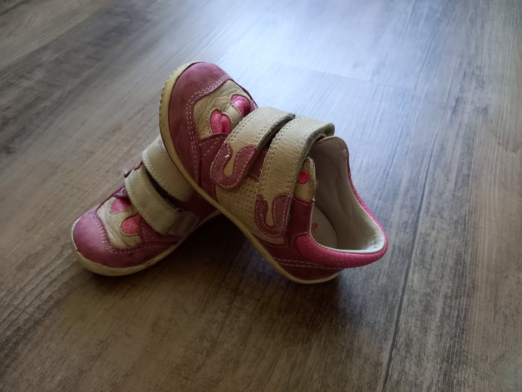 Elefanten Schuhe für Mädchen: Schuhe Halbschuhe Gr. 24 Elefanten – Gebraucht aus Rheinfelden von Plumeria1