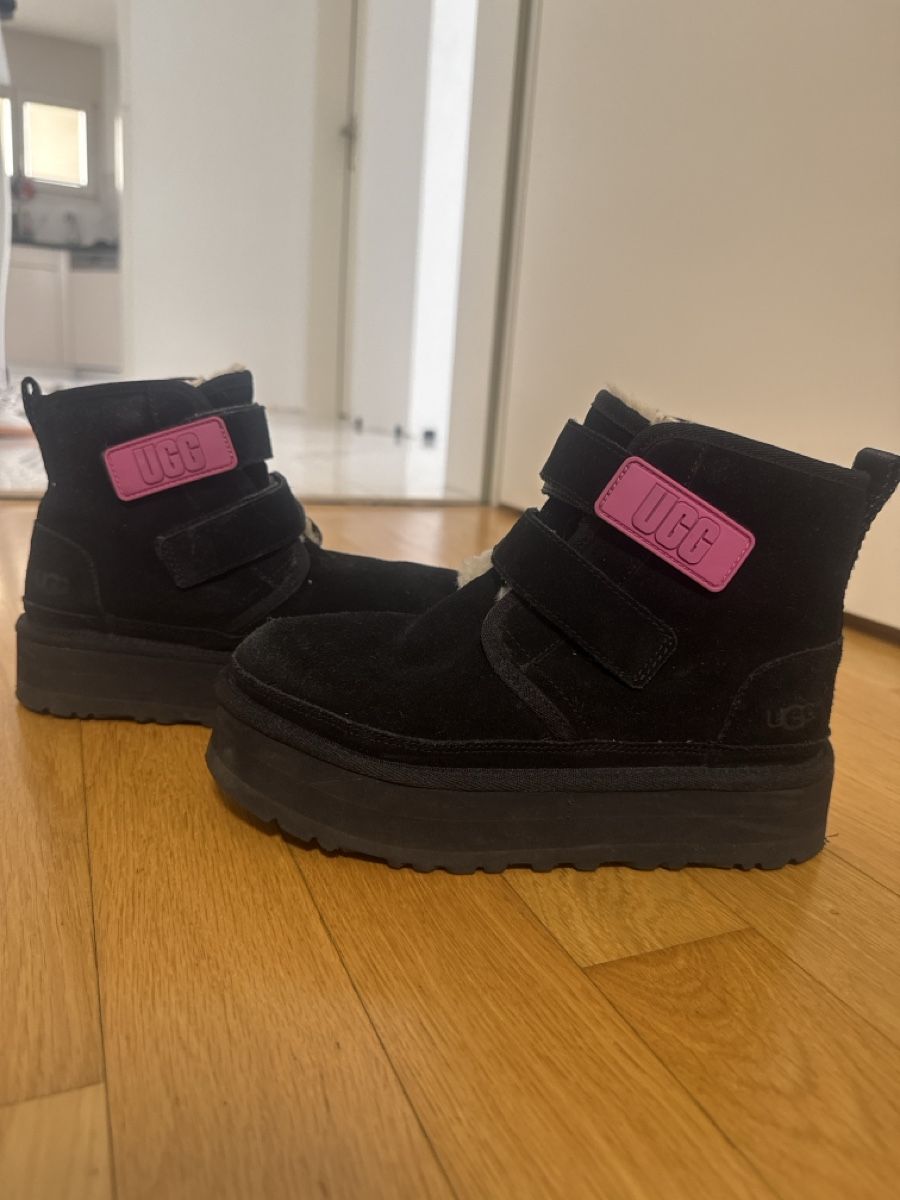 Ugg Scarpe per ragazze: Ugg  Stiefeletten Gr. 36 – Usato da Füllinsdorf venduto da silberstern110