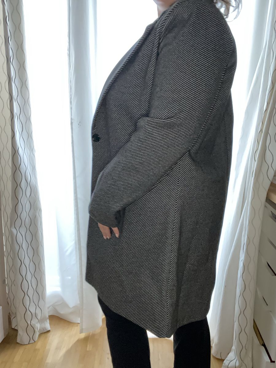 Cappotti: Manteau à rayure noir et blanc – Nuovo e nell'imballaggio originale da Le Lignon venduto da Ana2831 1