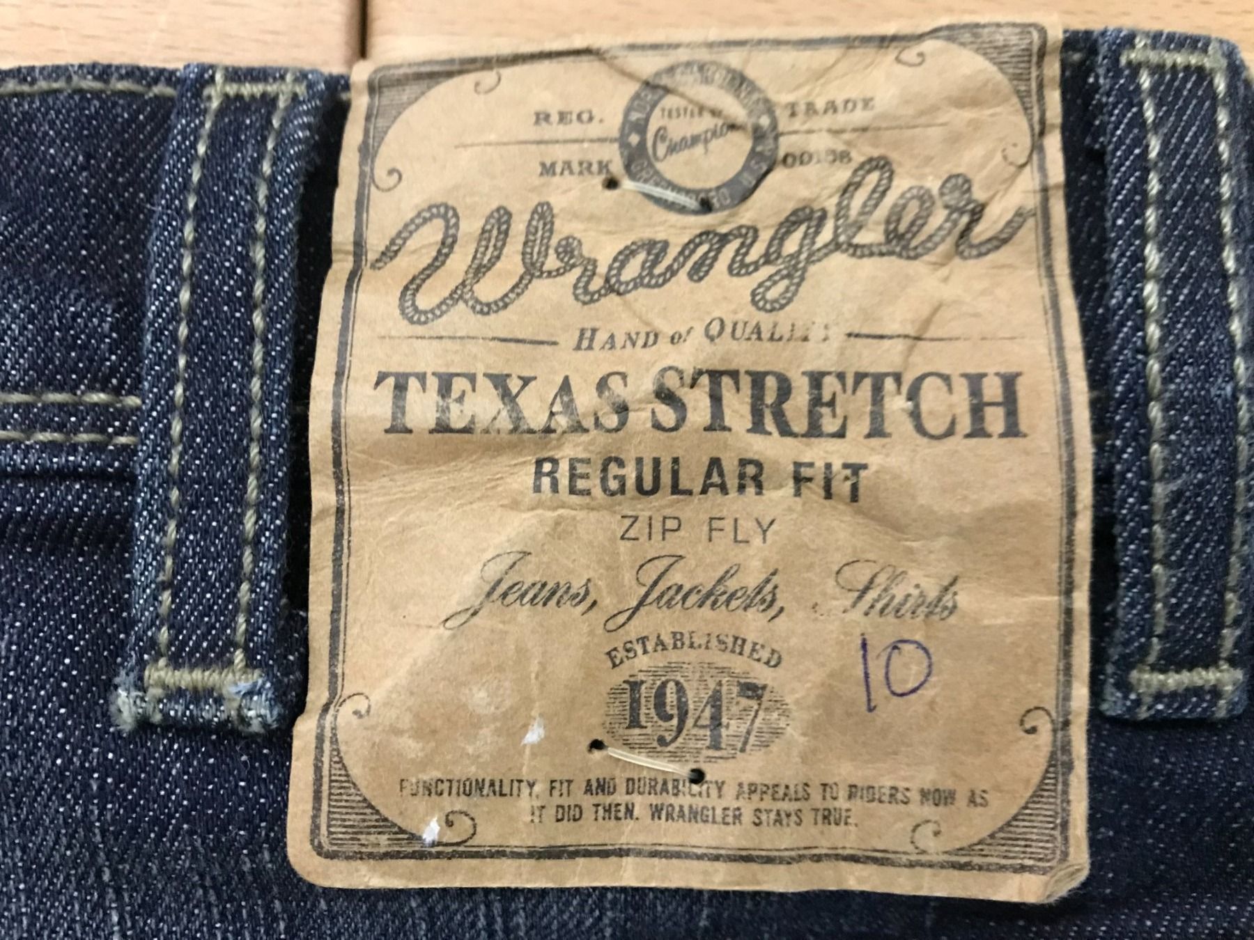 Jeans: Wrangler Texas Stretch W30 L34 neuf – Gebraucht aus Meyrin von dijin 8