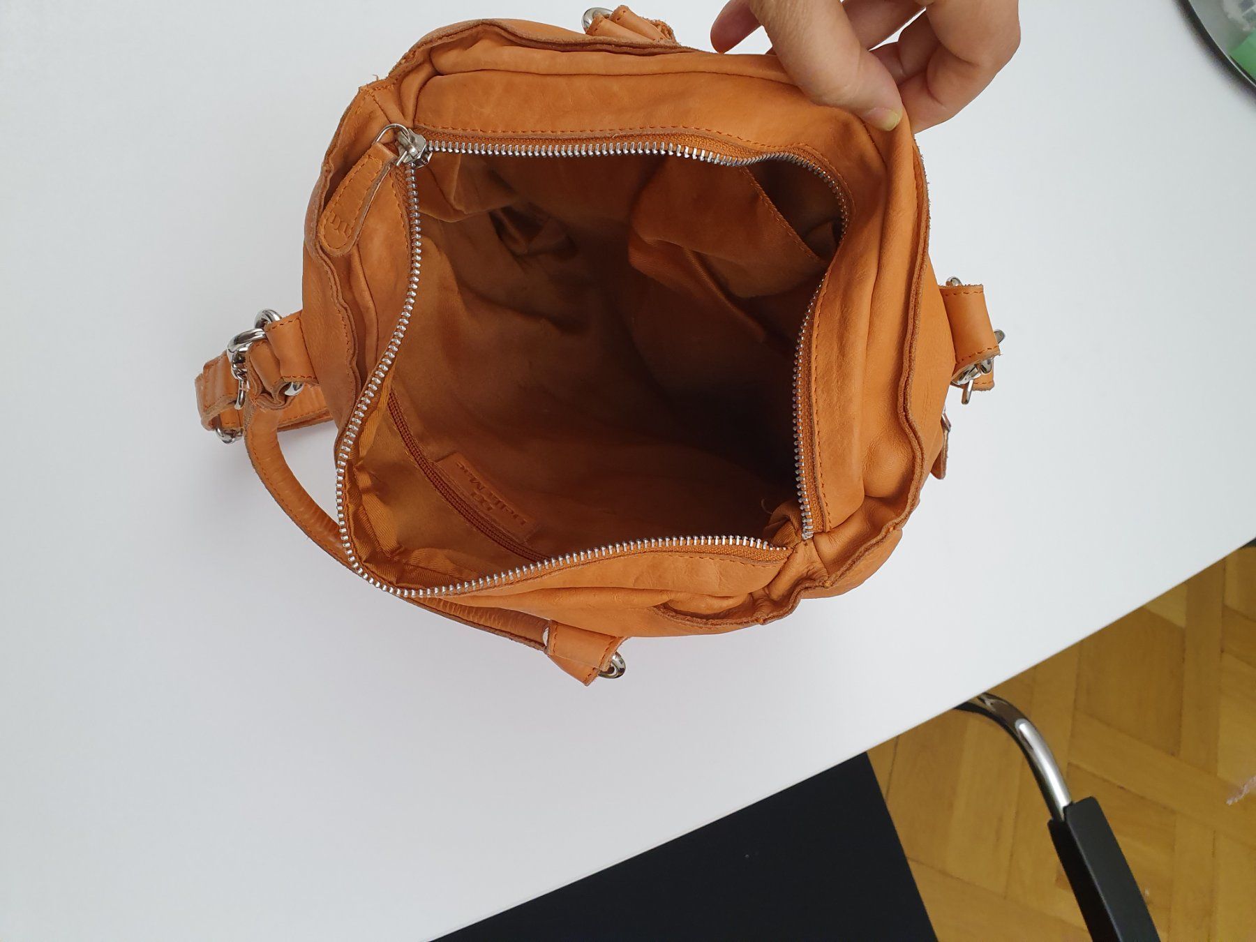 Borse da donna: Hängetasche Leder orange, Laptop-format – Usato da Bern venduto da citron_limonade 1
