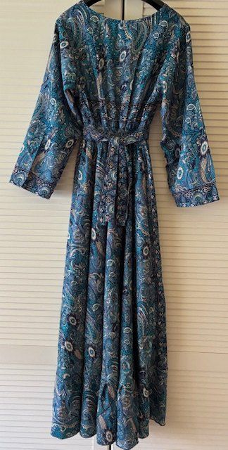Kleider: Seiden Kleid – Gebraucht aus Zürich von lakili 1