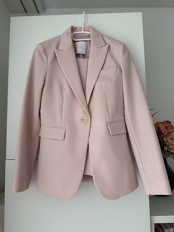 Anzüge & Kostüme: Anzugsset Mango Rosa Grösse 32 – Gebraucht aus Steffisburg von mde_sf5x