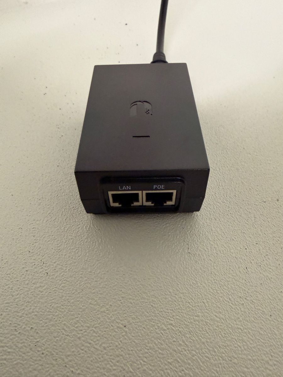 Ubiquiti Laufwerke & Adapter: Ubiquiti PoE Addapter – Gebraucht aus Steffisburg von Tim_36 1