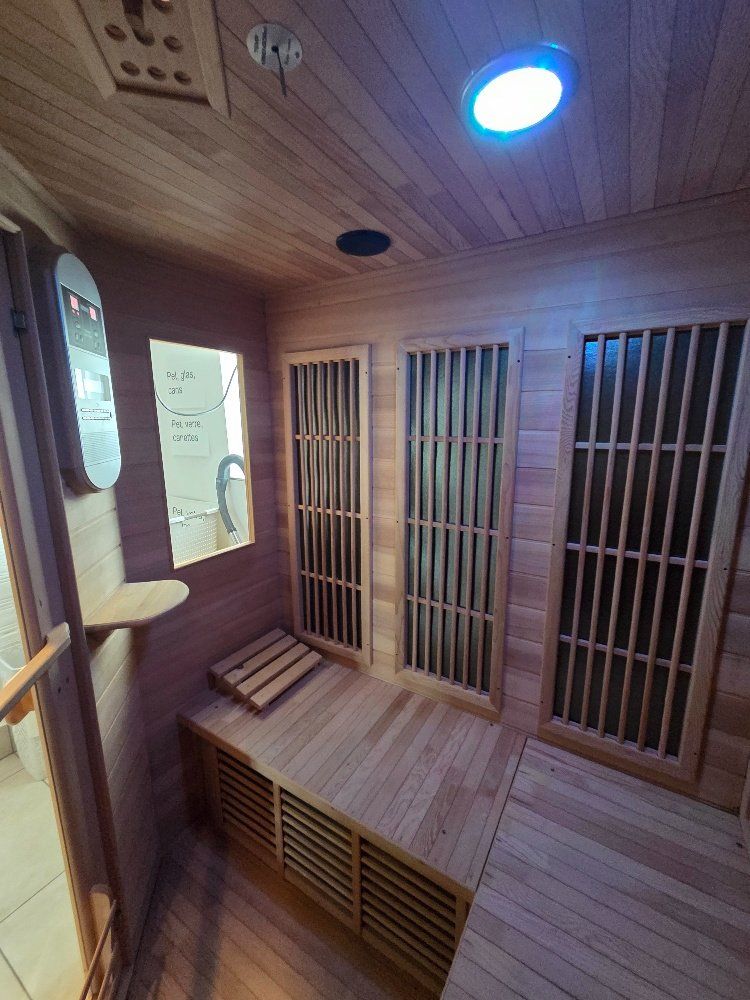 Sauna & Zubehör: Infrarot Sauna – Gebraucht aus Gähwil von Halby 4