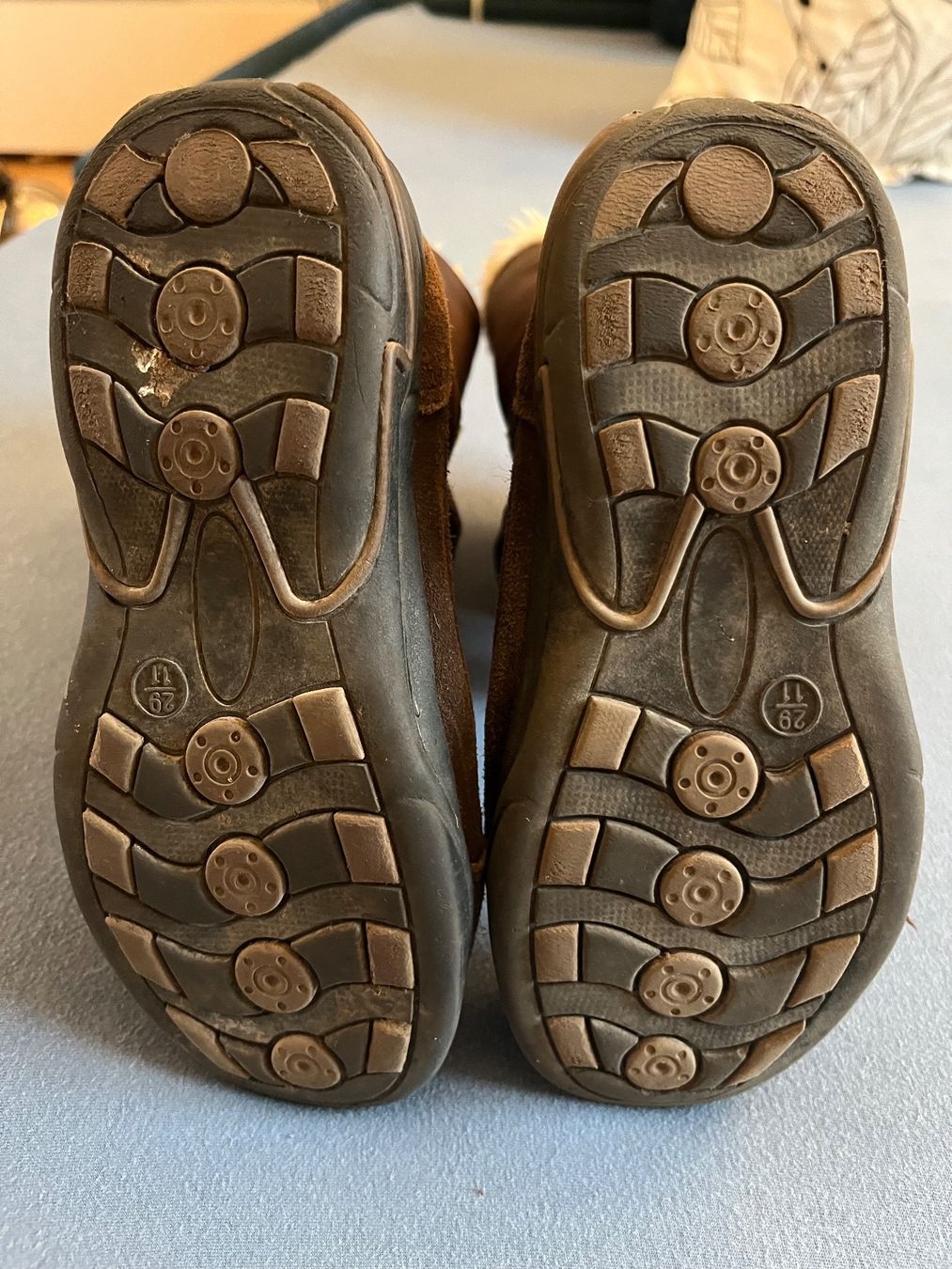 Schuhe für Mädchen: Schöne warme Mädchen Winterstiefel Gr 29 – Gebraucht aus Baden von Mi0 4