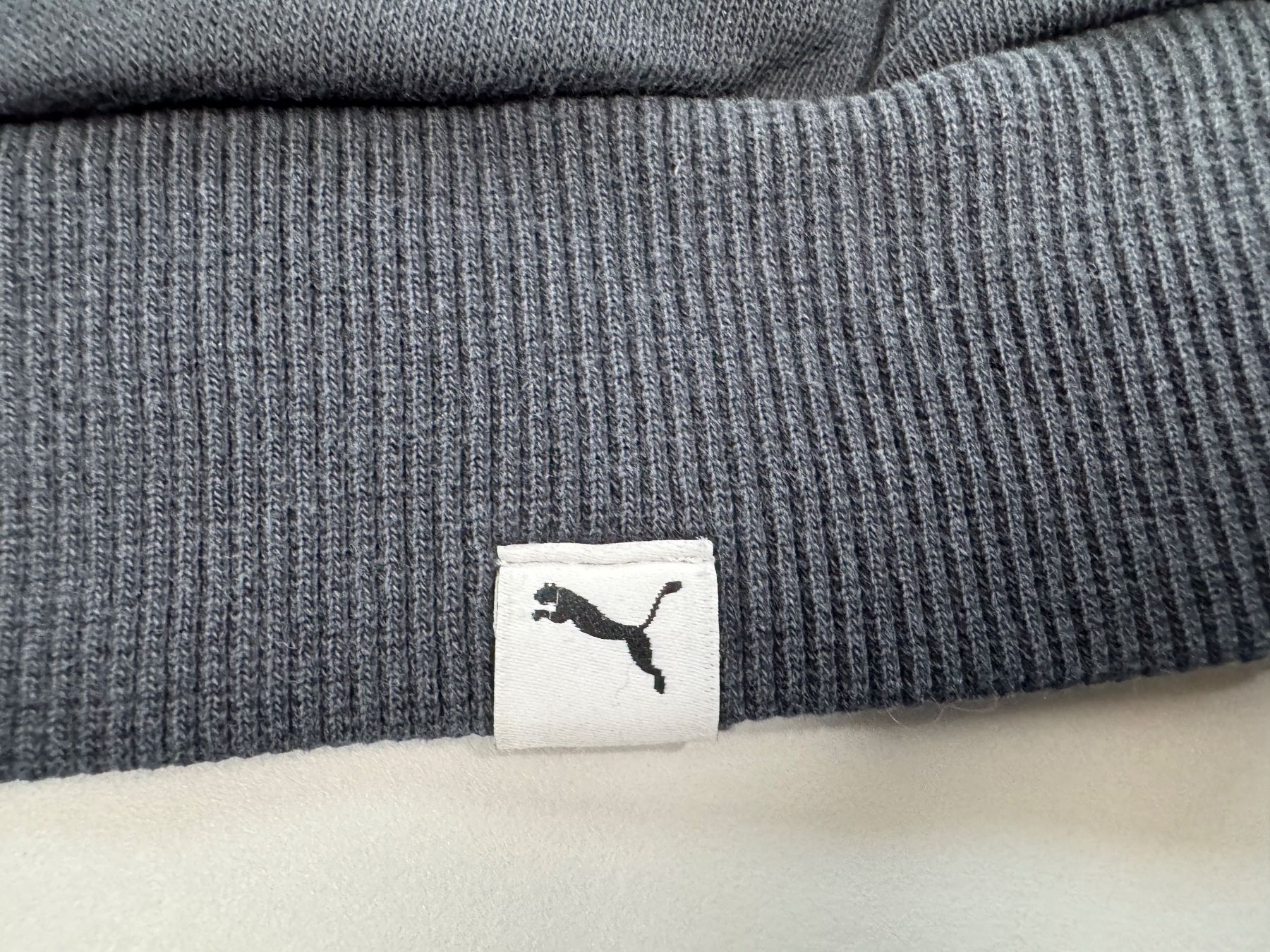 Puma Giacche & Cappotti: Puma boy jacket Sz M D 38 / F 40 – Usato da Neuchâtel venduto da _Easy_to_Find_ 2
