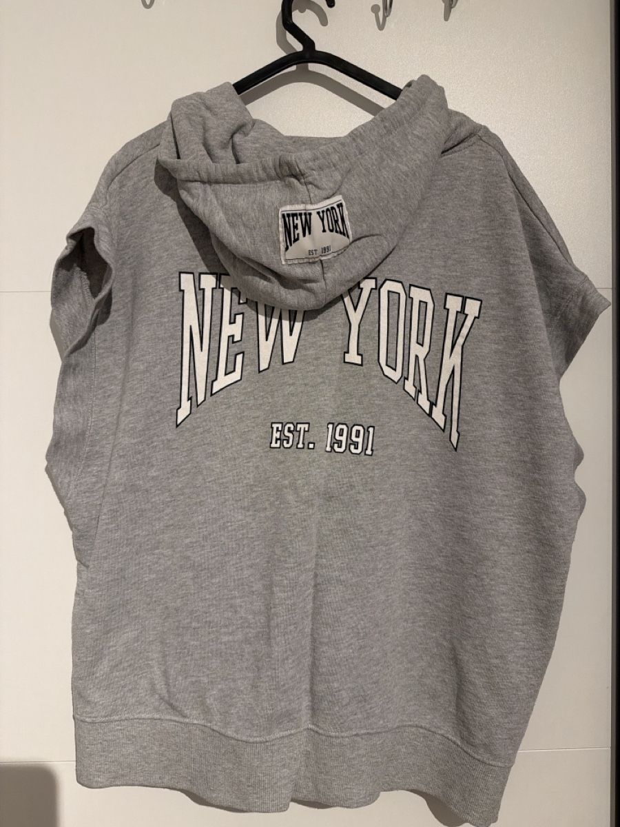 Pull&Bear Pullover & Sweatshirts: Oversize-Weste – Neu (gemäss Beschreibung) aus Döttingen von chi_8d8b 2