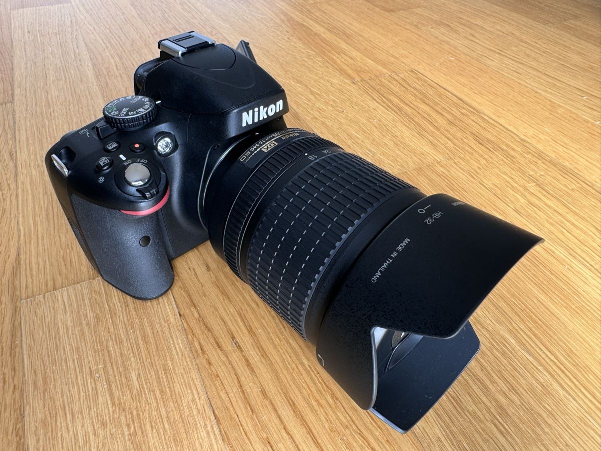 Nikon Fotocamera: Full set Nikon D5100 Kit with 18-105mm + Extras – Usato da Belmont-Lausanne venduto da Daverine 1