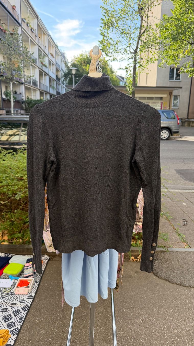 Zara Maglioni & Felpe: Rollkragenpullover Zara Strick grau Grösse M gebraucht – Usato da Basel venduto da annakati 2