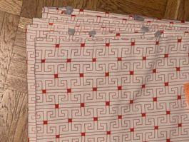 Fertig Vorhang  mit Muster neuwertig, 136/207 cm