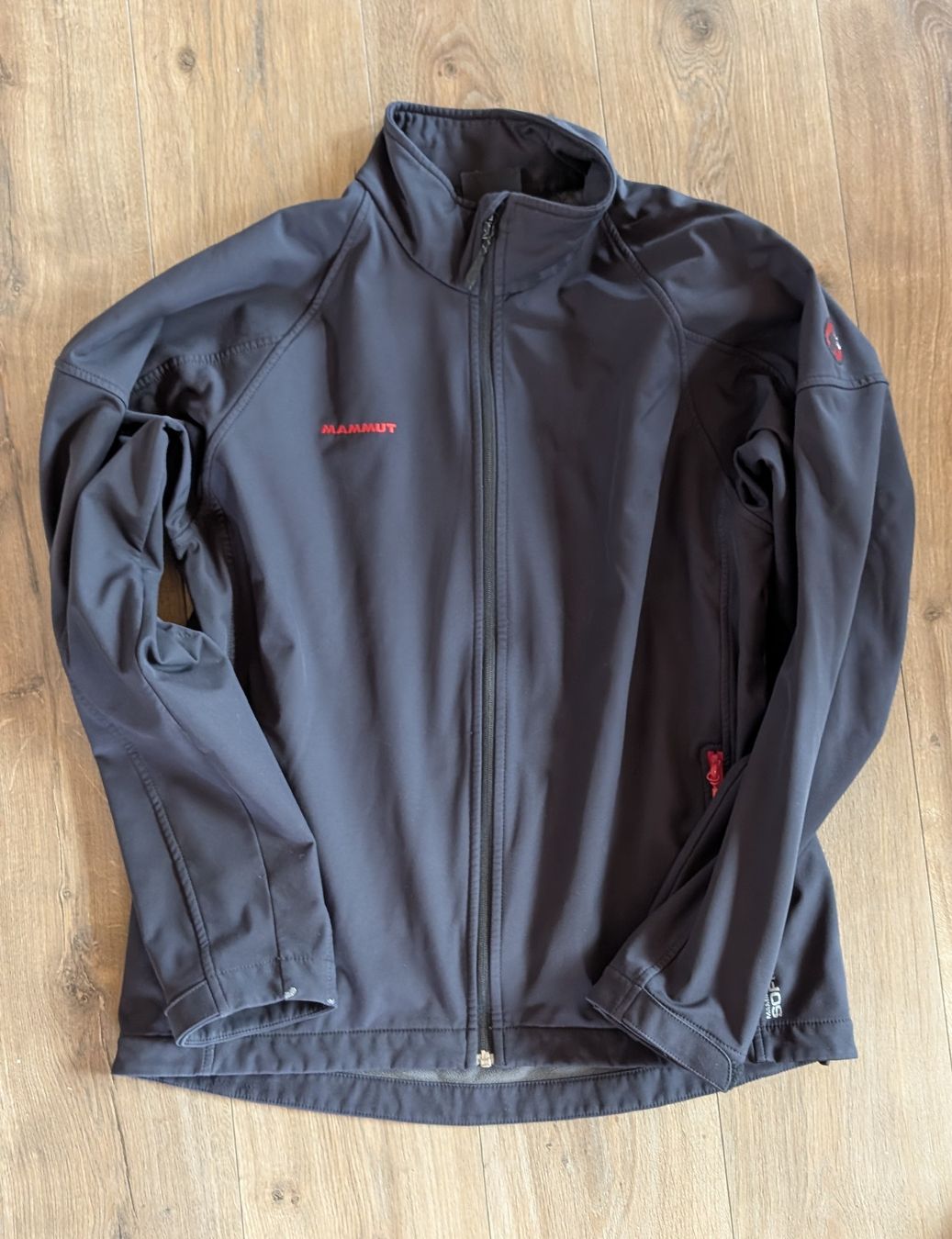 Mammut Jacken: MAMMUT - SOFTSHELL XL, Noire. – Gebraucht aus Haute-Nendaz von EmptyCloset