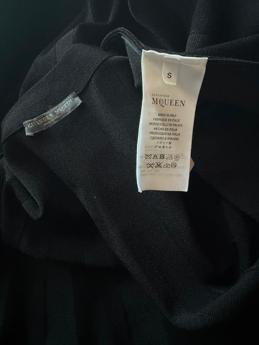 Alexander Mcqueen Gonne: Alexander McQueen, Strickrock, neuwertig, Gr. S – Nuovo (secondo la descrizione) da Oberarth venduto da SSS. 3