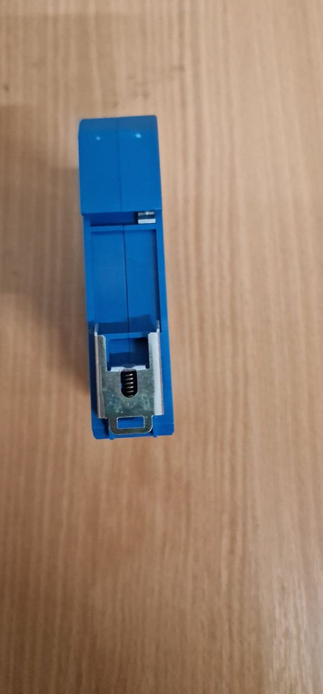Componenti elettronici: 2x Wenglor Sicherheitsrelais SG4-00VA000R2 – Usato da Chur venduto da shop.chur 8